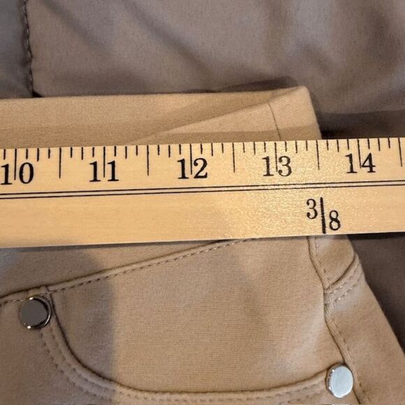 Stoosh Pull On Stretch Pants Creamy Beige Khaki Legging Size Medium - Picture 6 of 10
